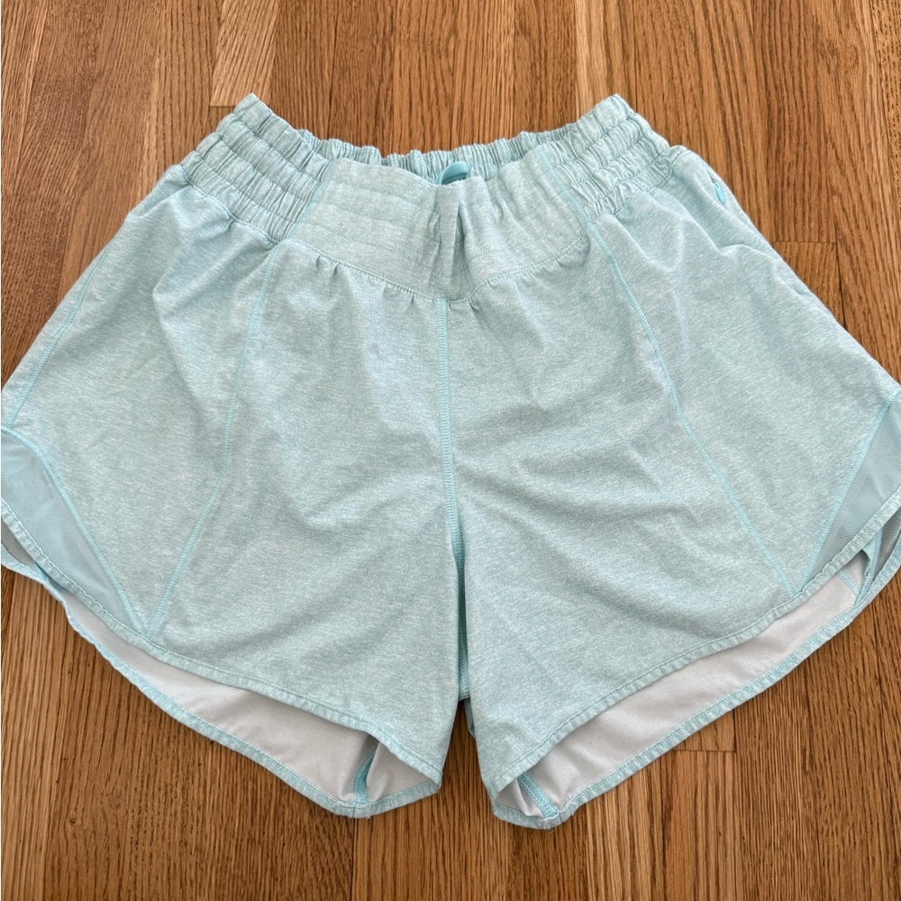 Lululemon Women's Hotty Hot 4" size 6